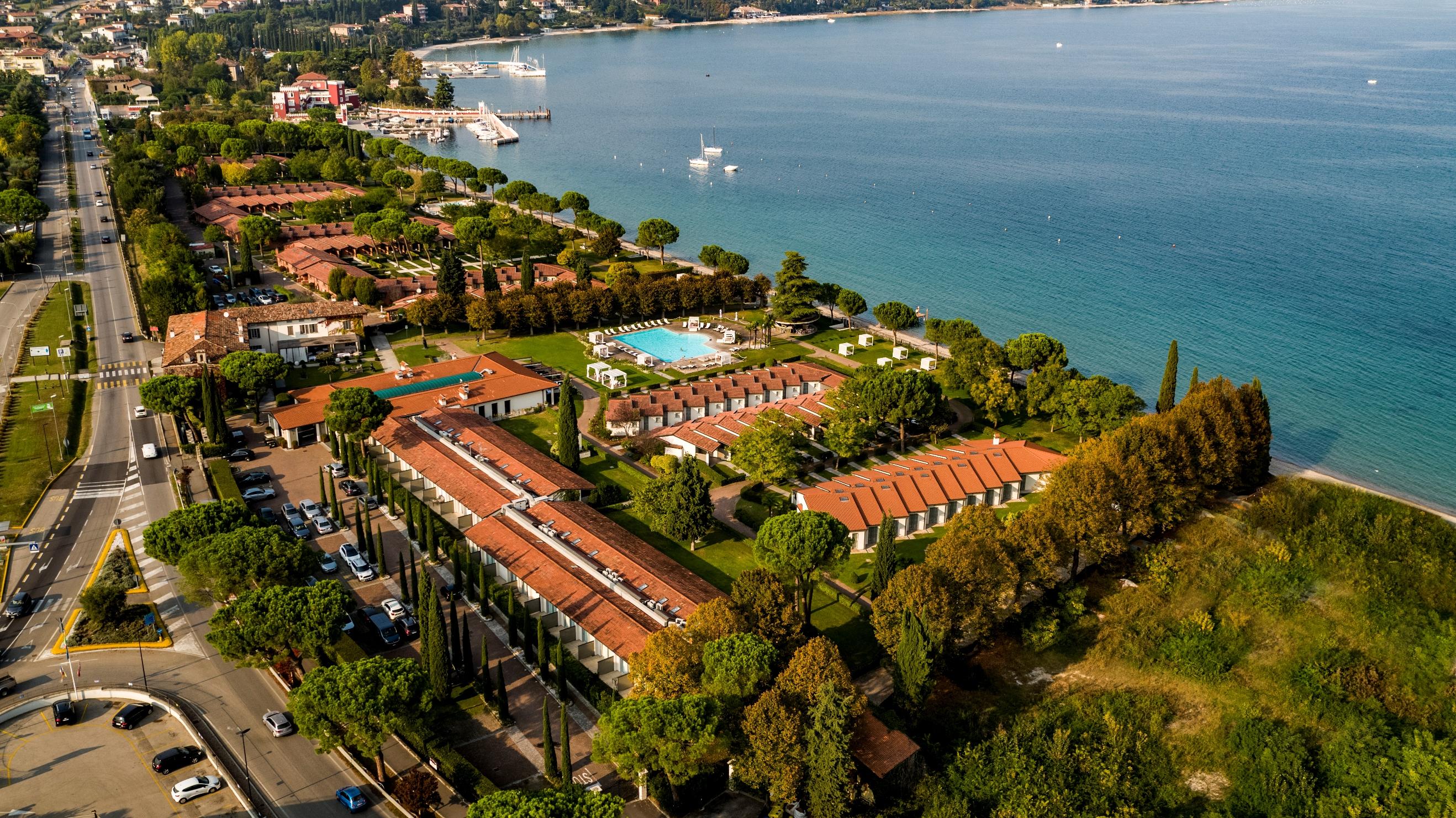 Splendido Bay Luxury Spa Resort Padenghe sul Garda Buitenkant foto